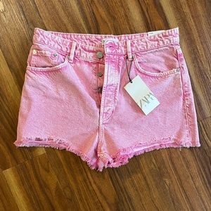 NWT Zara pink jean shorts